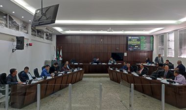 Vereadores aprovam projeto que regulamenta parceria para construção de muros de divisa