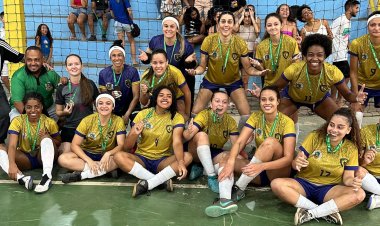 Futsal feminino se classifica em primeiro lugar na Etapa Microrregional do JIMI