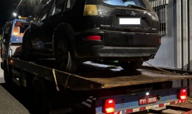 Homem é preso por direção perigosa, embriaguez e ameaça após briga no centro de Dom Silvério