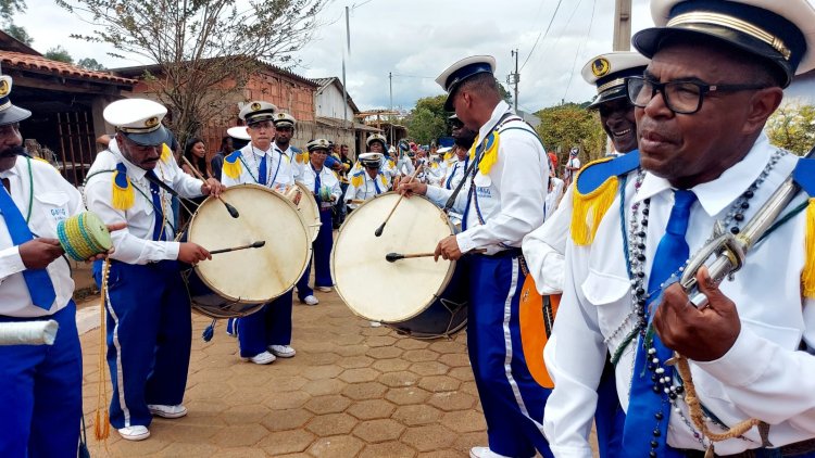 "Feira na Praça" de São Gonçalo terá programação especial em maio com homenagem às mães, cultura local e Moto Rock
