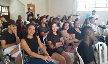 Moradores do Residencial Planalto concluem curso de barbeiro pelo Projeto Técnico Social