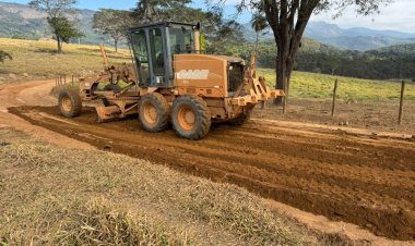 Prefeitura de Barão realiza obras de recuperação de estradas rurais 