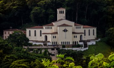 Prefeito e Vice-Prefeita Iniciam Articulação para Preservar a Matriz São José Operário