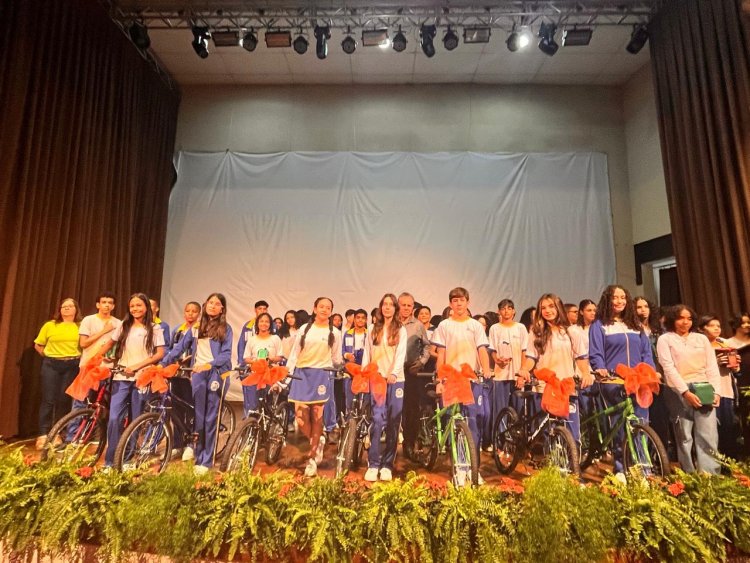 Alunos de São Gonçalo do Rio Abaixo conquistam 25 premiações na OBMEP