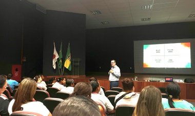 Saúde mental no trabalho e na vida é tema de palestra para servidores da Educação em São Gonçalo