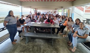 Câmara de São Gonçalo promove oficina do Parlamento Jovem sobre direito à informação e comunicação