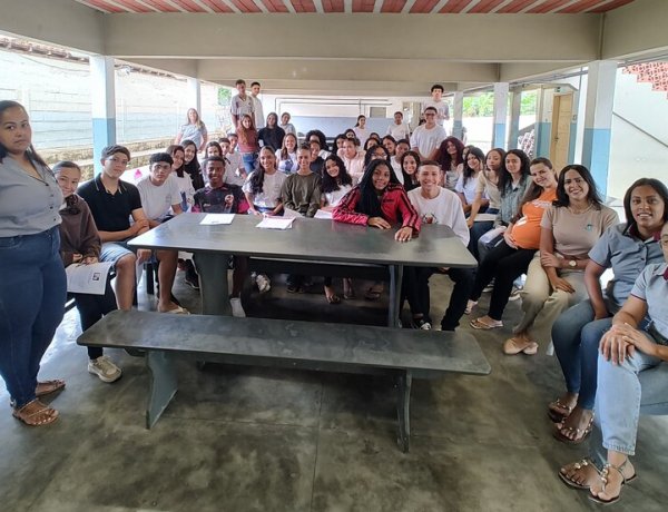 Câmara de São Gonçalo promove oficina do Parlamento Jovem sobre direito à informação e comunicação