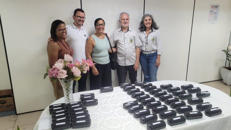 Prefeitura de João Monlevade entrega 60 óculos para a população