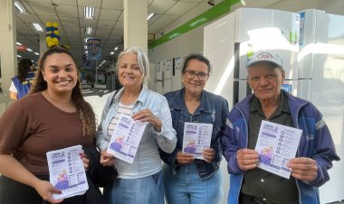 Secretaria de Assistência Social realiza blitz educativa em alusão ao Junho Violeta
