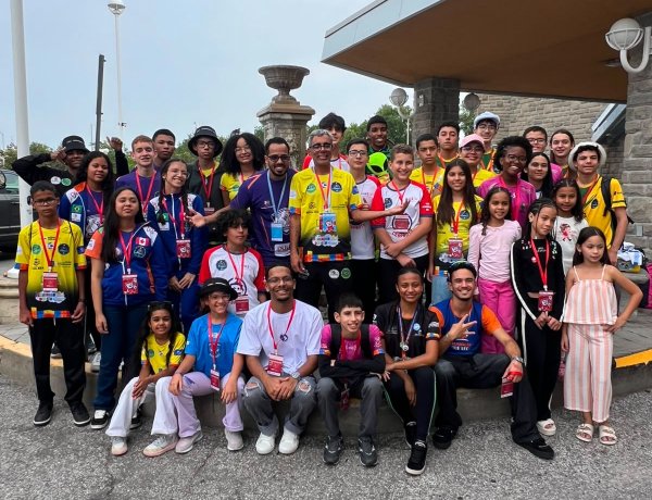 Estudantes do projeto ‘Na Mochila’ fazem história no Canadá e conquistam títulos mundiais no FIRA RoboWorld Cup 2026